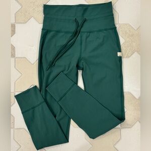 Vuori Green Leggings - Size XS